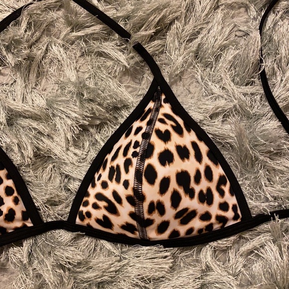 Victoria’s Secret Animal Print Bikini Top - Picture 4 of 7
